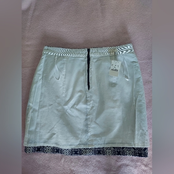 J Crew Jacquard Blue and White Mini Skirt, Size 4. NEW - Picture 8 of 8